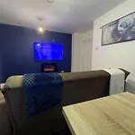 City Escape! Fishponds Apartment, Bristol, Sleeps Up To 4 Guests