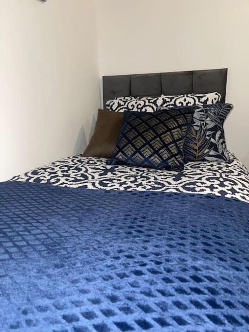 City Escape! Fishponds Apartment, Bristol, Sleeps Up To 4 Guests Bristol